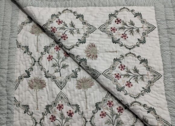 XL Mughal Garden Mulmul Quilt(super king)