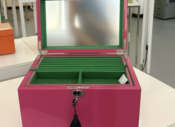 Fuchsia Jewellery Box